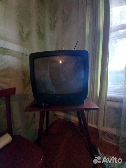 Телевизор бу LG