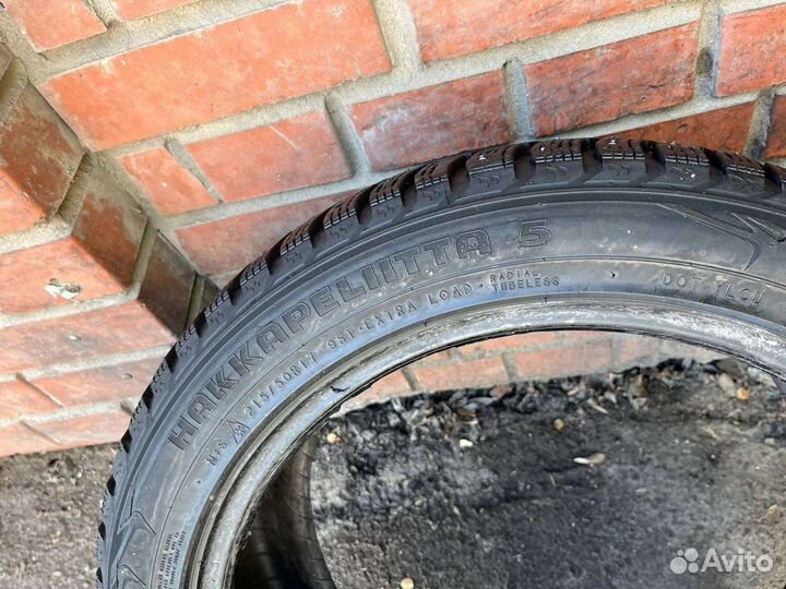 Nokian Tyres Hakkapeliitta 5 215/50 R17