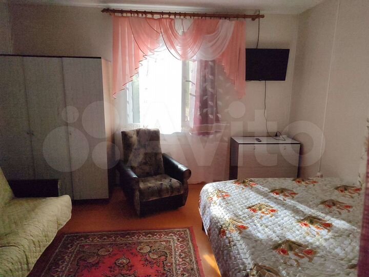 Дом 30 м² на участке 3 сот.