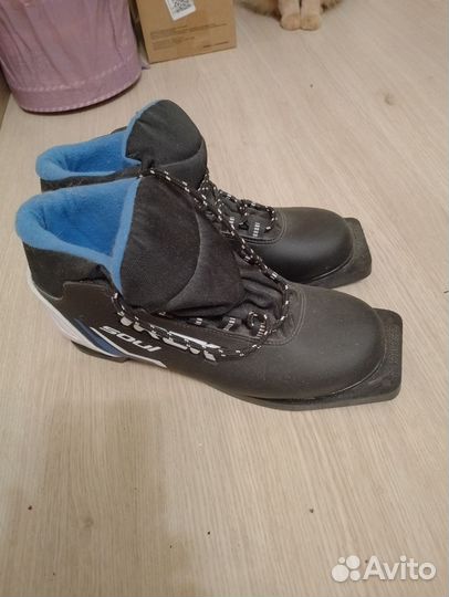 Лыжные ботинки 39 размер