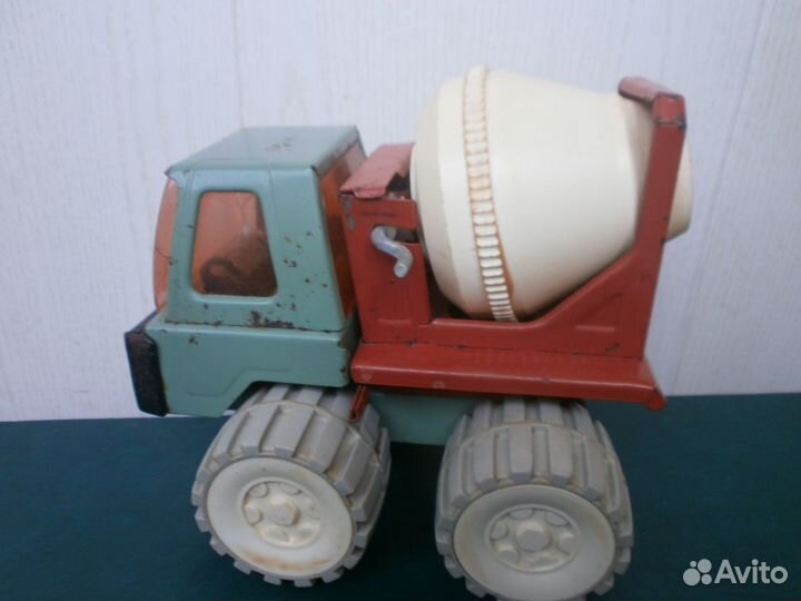 Грузовик, игрушки из СССР