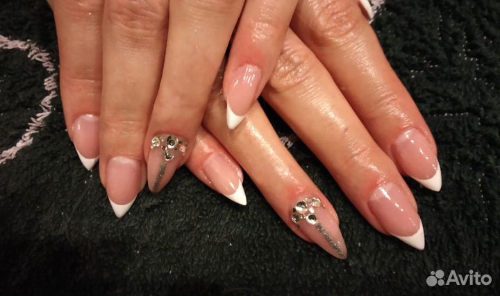 Маникюр, педикюр, наращивание и коррекция ногтей