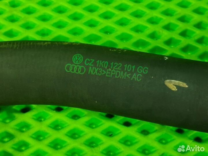 Патрубок системы охлаждения Vag 1.8 tsi