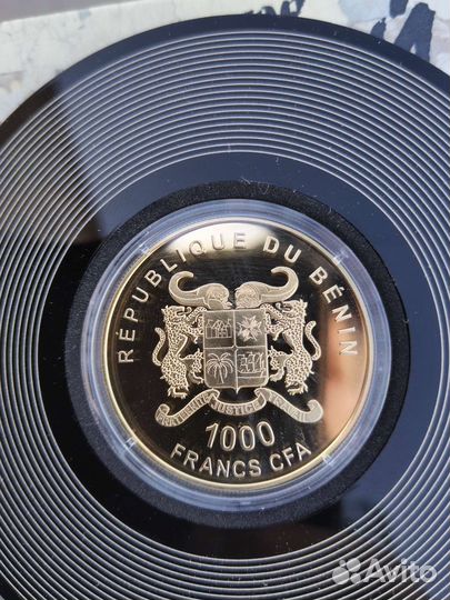 Серебряная монета 999