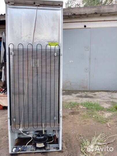 Холодильник 