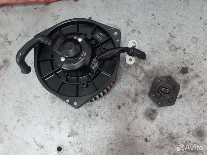 Вентилятор отопителя mitsubishi lancer 9