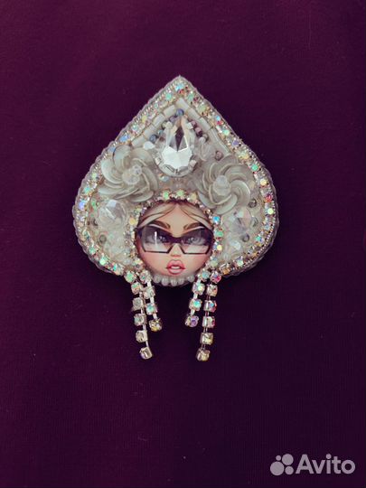 Брошь из бисера