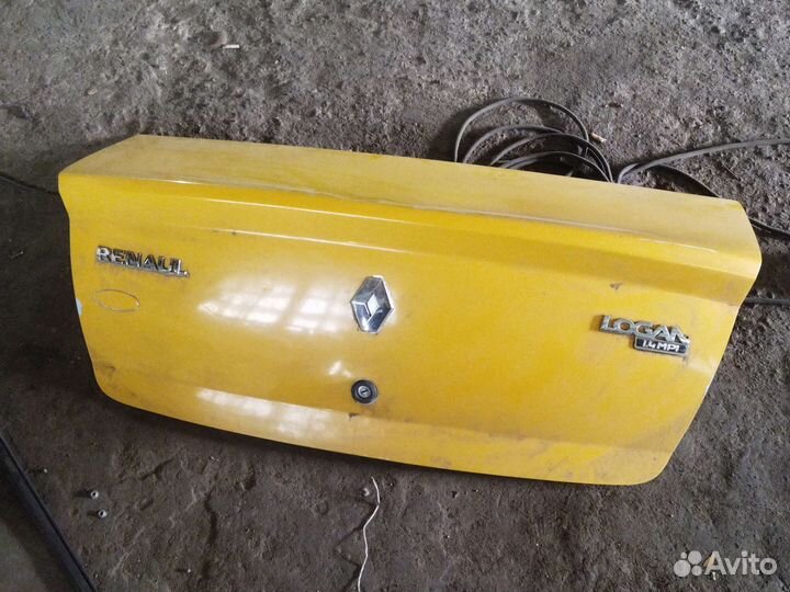 Крышка багажника Рено логан 1