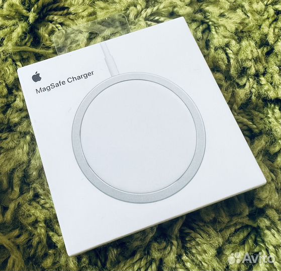 Беспроводное зарядное устройство Apple MagSafe