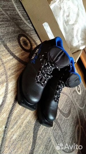 Лыжные ботинки классические (детские\подростковые)