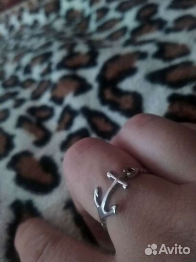 Серебряное кольцо