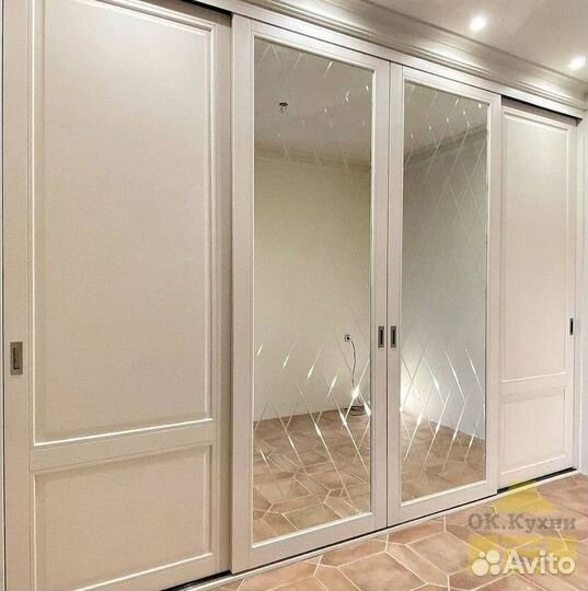 Шкаф в прихожую