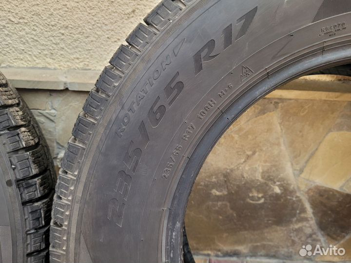 Pirelli Ice Zero FR 235/65 R17 108H