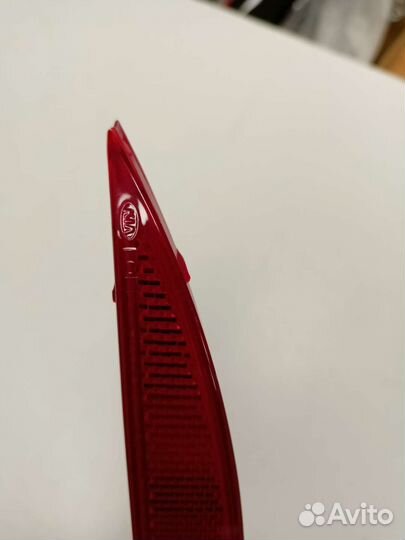 Отражатель задний левый катафот Kia Cerato 3