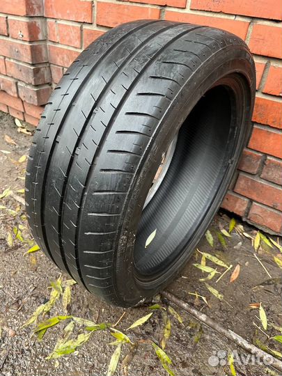 Bridgestone Turanza T002 215/45 R17