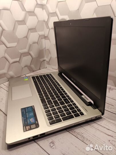 Игровой Asus Nvidia 2GB/intel i5/SSD/8GB RAM/HDD