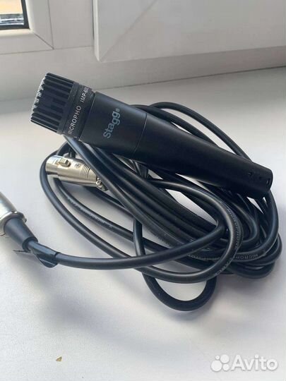 Студийный микрофон