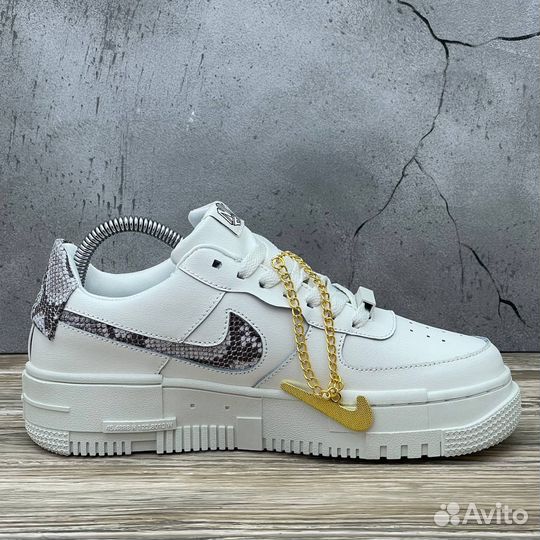 Кроссовки женские Nike Air Force 1 Pixel