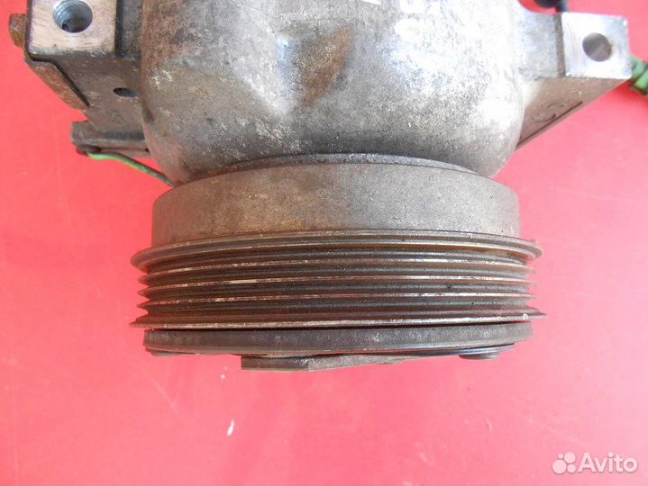 Компрессор кондиционера Audi Vw 1.8т 8D0260805