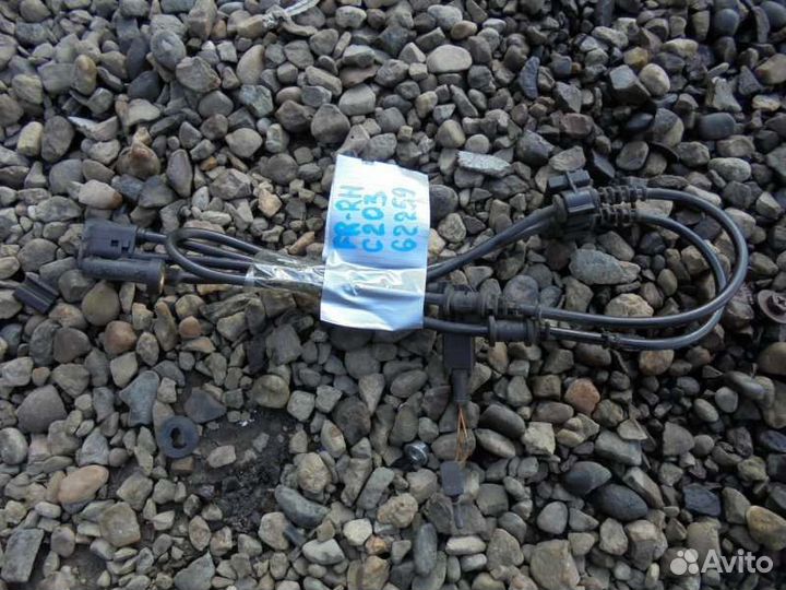 Датчик abs передний правый Mercedes-Benz C180 W203