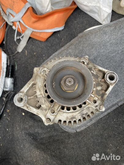 Генератор на honda civic EG 8(domani,partner