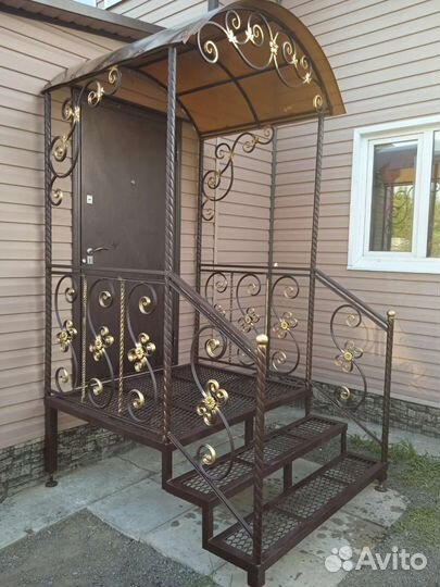 Лестница металлическая, кованое крыльцо