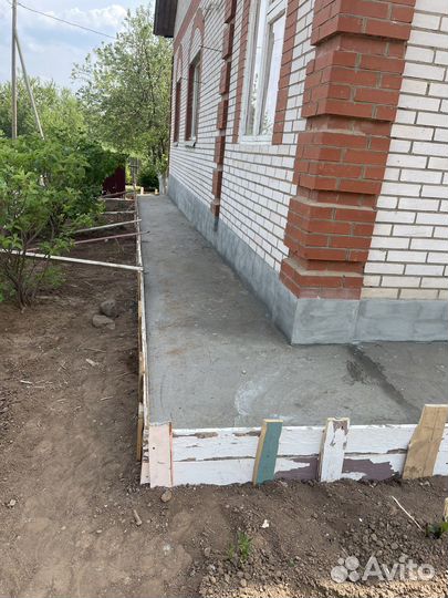 Бригада строителей