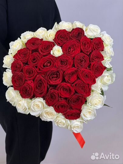 51 Роза Букет в форме сердца