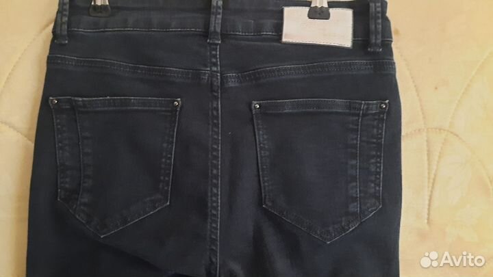 Джинсы женские