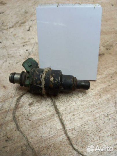 Форсунка топливная Toyota Corolla AE82 4aelu