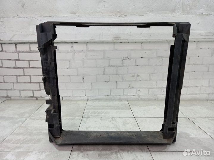 Рамка радиатора Bmw X5 E70 N63B44A 2012