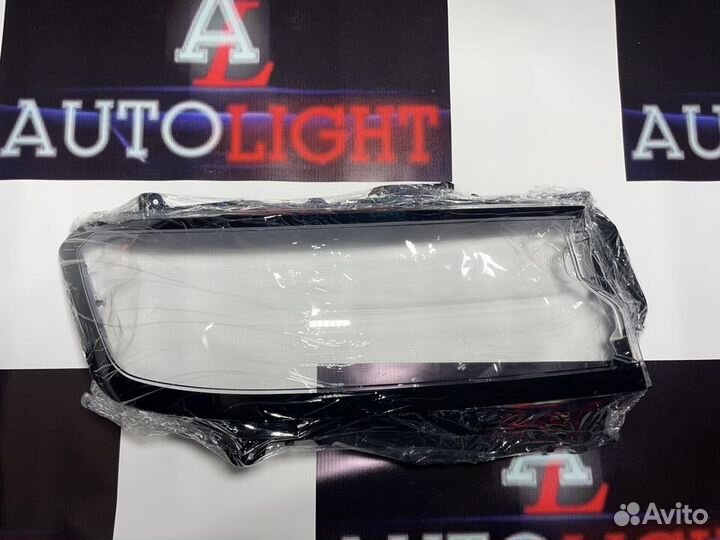 Стекла фар Toyota Land Cruiser 300 2021-2023