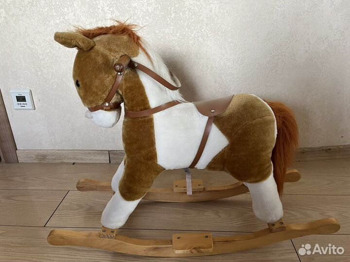 Детская качалка лошадь