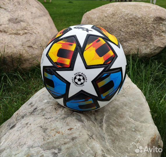 Футбольный мяч adidas 5 размер