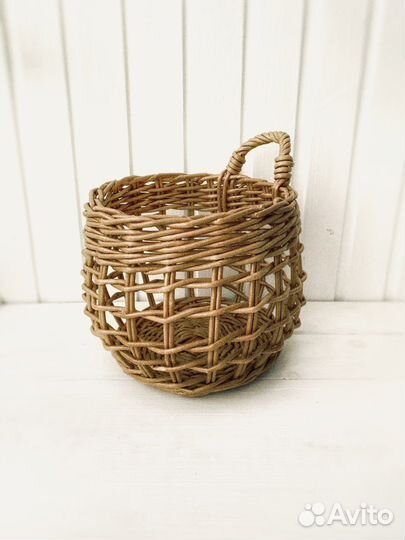 Плетеная корзина