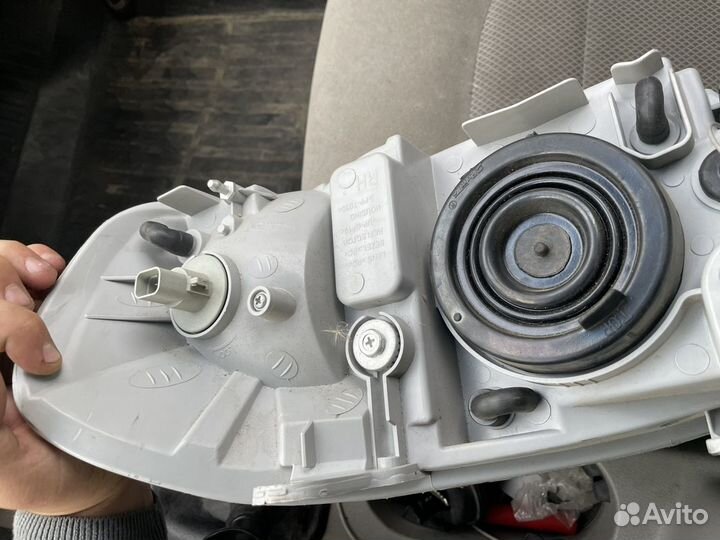 Фара правая Chevrolet Aveo T250