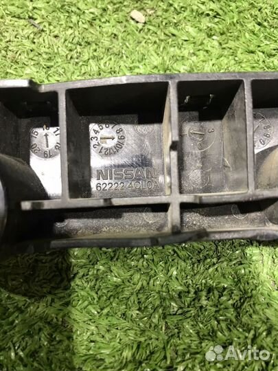 Правый кронштейн переднего бампера x-trail T32