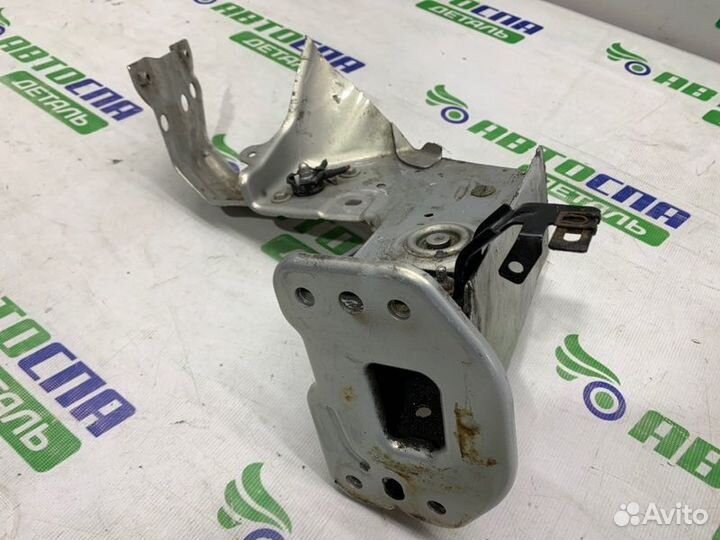 Лонжерон кузова передний правый Volkswagen Eos