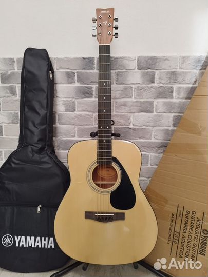 Yamaha F310 Акустическая гитара новая + чехол