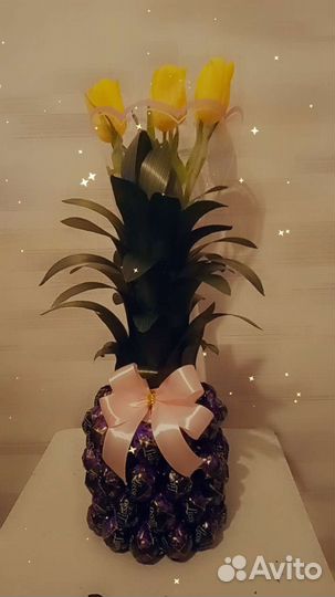 Ананас из конфет