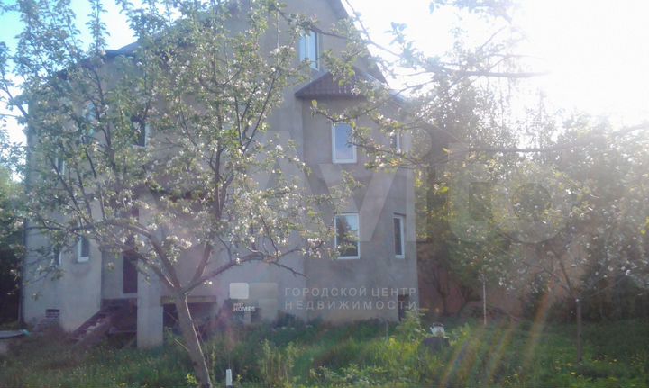 Дом 227 м² на участке 11,5 сот.