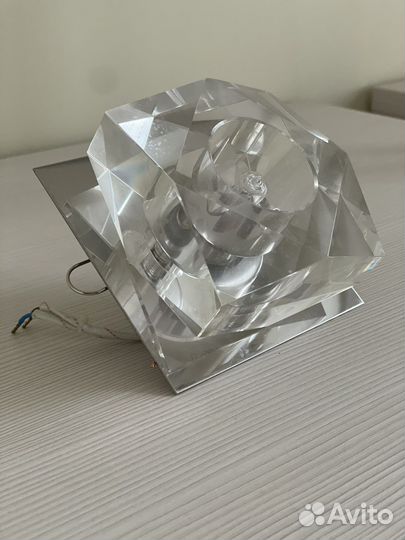 Светильник встраиваемый