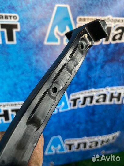 Ограничитель двери передний Audi A4 B8 CAB 2008