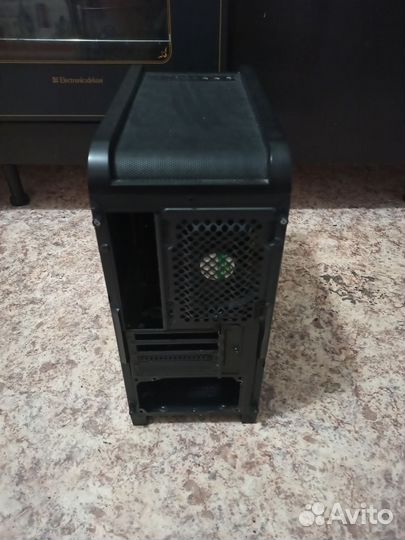 Aerocool qs-240 black matx