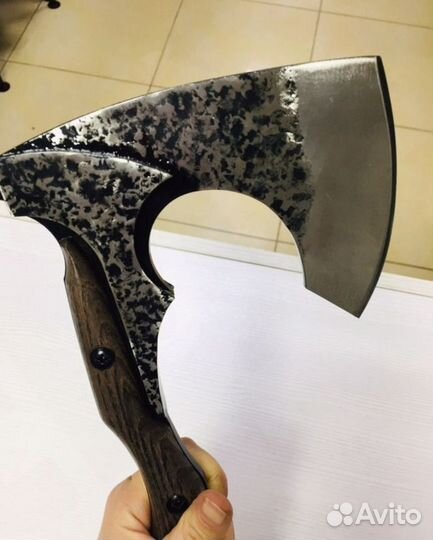 Топор кованый