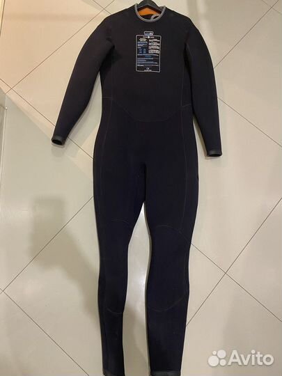 Мокрый гидрокостюм