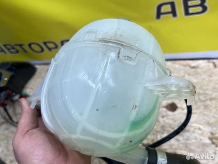 Туксон 4 бачок расширительный