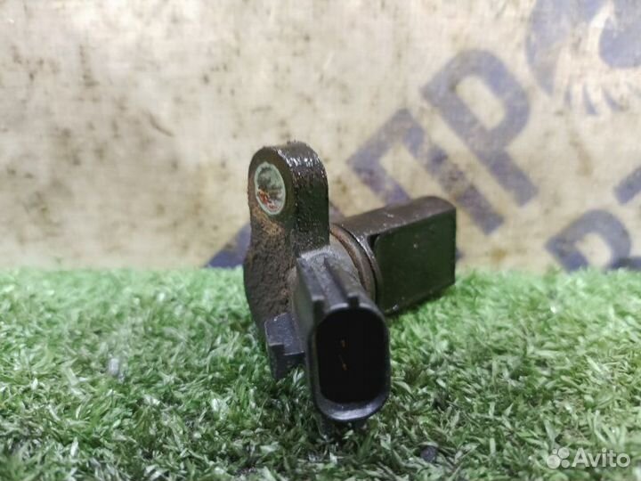 Датчик положения коленвала Nissan Almera Classic