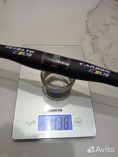 Руль карбоновый 700 мм