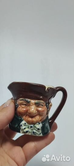 Кружка Тоби Royal Doulton высота 5,5 см. сер. XX в